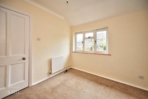11 Beech Drive, Berkhamsted, HP4 2JW