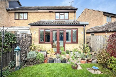 2 bedroom end of terrace house for sale, Fairhaven Close, Cambridge CB25