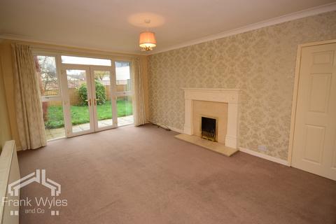 4 bedroom semi-detached bungalow for sale, Gisburn Avenue, Lytham St. Annes, Lancashire