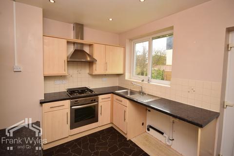 4 bedroom semi-detached bungalow for sale, Gisburn Avenue, Lytham St. Annes, Lancashire