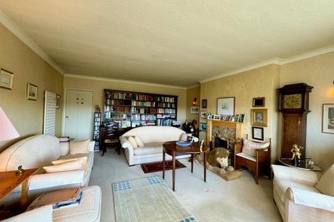 3 bedroom flat for sale, Belmont Road, Scarborough