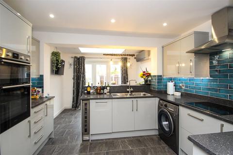 2 bedroom terraced house for sale, Chillerton, Netley Abbey, Southampton, Hampshire, SO31