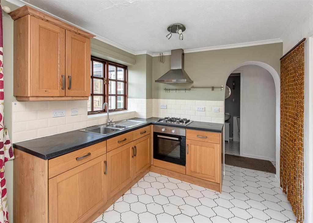 25 Millers Vale kitchen2.jpg