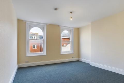 Studio to rent, Westbourne House, Station Road, Stroud, Gloucestershire, GL5