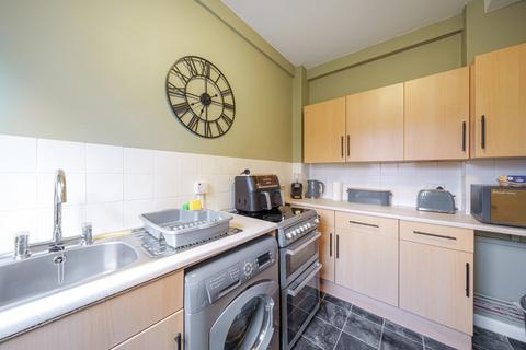 2 bedroom maisonette for sale, Meakin Estate, Rothsay Street, London