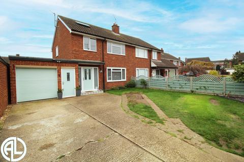 29 Alexander Road, Stotfold, Hitchin, SG5 4NA