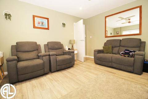 29 Alexander Road, Stotfold, Hitchin, SG5 4NA
