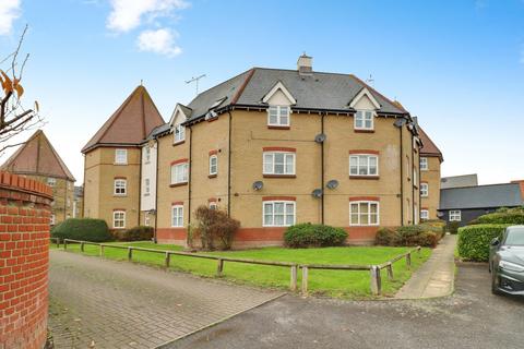 2 bedroom flat to rent, Bramble Tye, Basildon, SS15