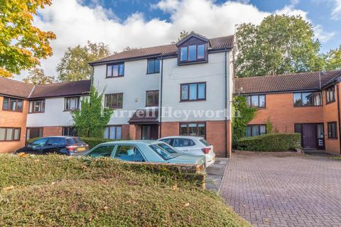 2 bedroom flat for sale, Golf View, Preston PR2