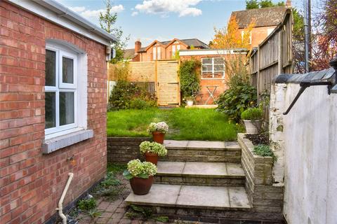 3 bedroom terraced house for sale, Livingstone Street, Worcestershire WR5