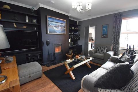 2 bedroom flat for sale, Old Durham Road, High Fell, Gateshead