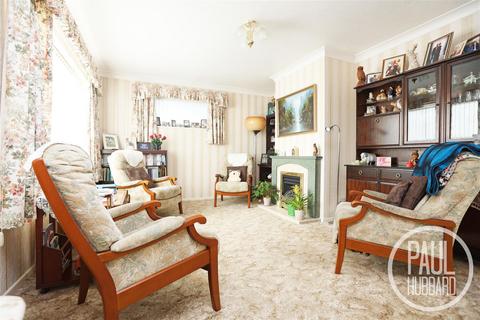 2 bedroom detached bungalow for sale, Crome Walk, Lowestoft, NR32