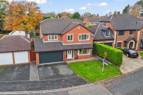 4 bedroom detached house for sale, Farway Gardens, Wolverhampton WV8