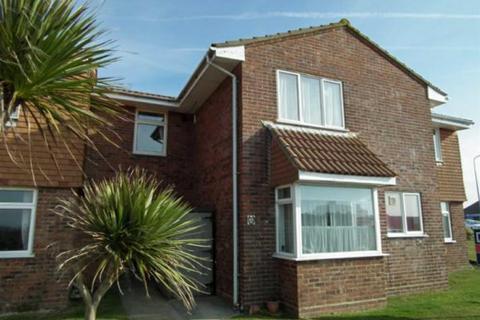 1 bedroom terraced house to rent, St Crispians, Seaford