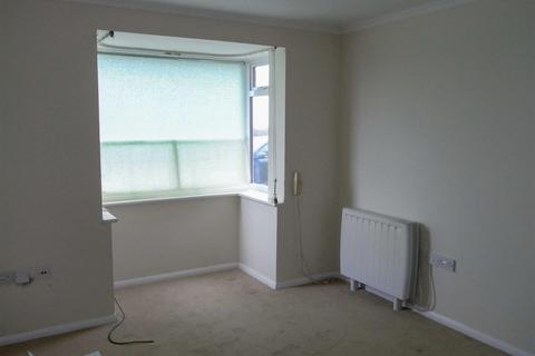 1 bedroom terraced house to rent, St Crispians, Seaford