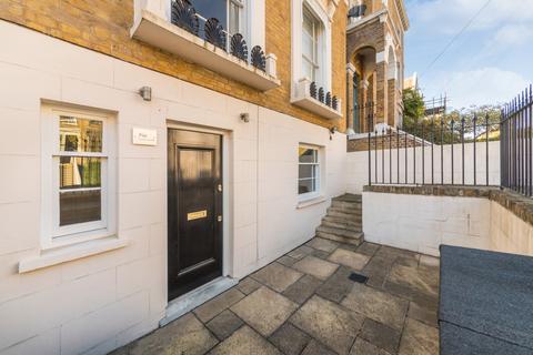 2 bedroom flat for sale, Lyndhurst Way, London, SE15