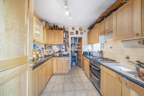 3 bedroom semi-detached house for sale, Millway, London