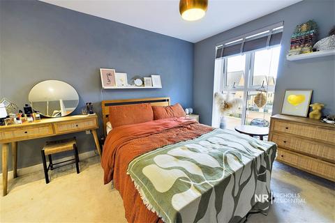 1 bedroom flat for sale, 1 Tala Close, Surbiton, Surrey. KT6