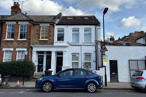 1 bedroom flat for sale, Flat 4, 34A Geldeston Road, Hackney, London, E5 8SB