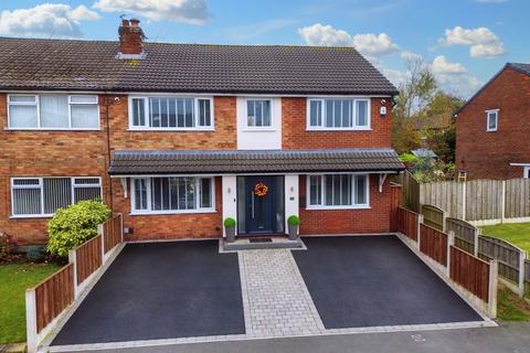 5 bedroom semi-detached house for sale, Ripon Avenue, Bury, BL9