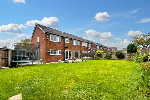 5 bedroom semi-detached house for sale, Ripon Avenue, Bury, BL9