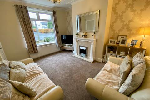 2 bedroom terraced house for sale, Highfield Road, Idle, Bradford, West Yorkshire, BD10