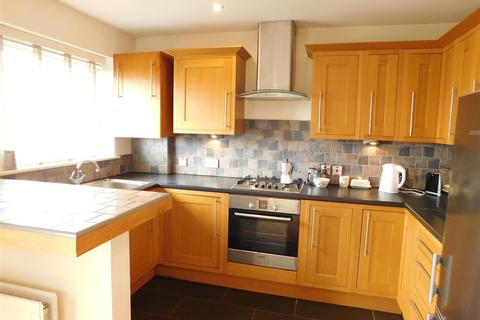 2 bedroom flat to rent, Berrylands, Surbiton