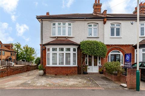38 Champion Road, Upminster, RM14 2SZ