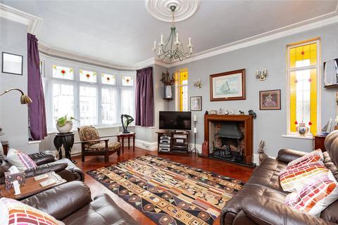 38 Champion Road, Upminster, RM14 2SZ