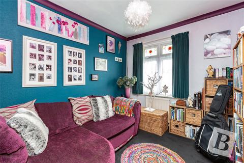 38 Champion Road, Upminster, RM14 2SZ
