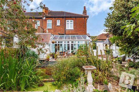 38 Champion Road, Upminster, RM14 2SZ
