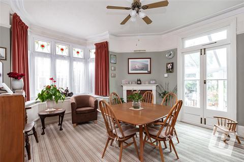 38 Champion Road, Upminster, RM14 2SZ