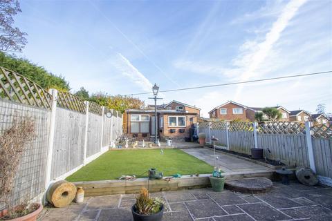 3 bedroom semi-detached house for sale, Brearley Avenue, New Whittington, Chesterfield