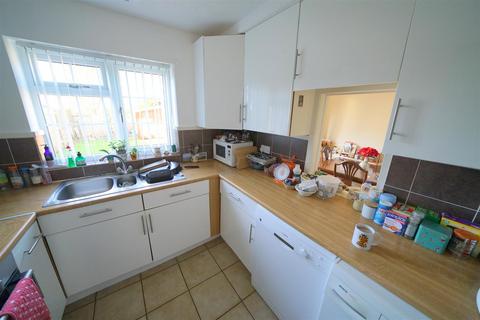 3 bedroom semi-detached house for sale, Acorn Close, Selsey