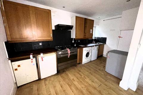 15 Monarch Close, Feltham, TW14 8BB