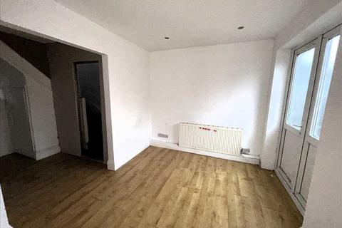 15 Monarch Close, Feltham, TW14 8BB