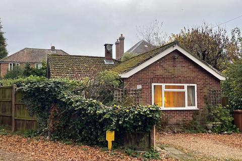 2 bedroom detached bungalow for sale, Norwich NR7