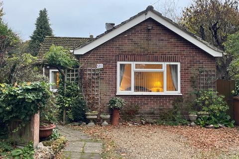 2 bedroom detached bungalow for sale, Norwich NR7