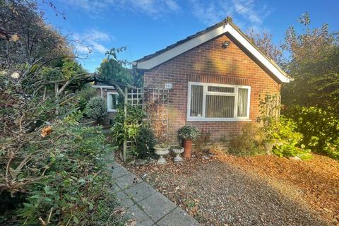 2 bedroom detached bungalow for sale, Norwich NR7