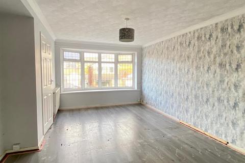 28 Ashfield Drive, Halifax, HX3 5PG