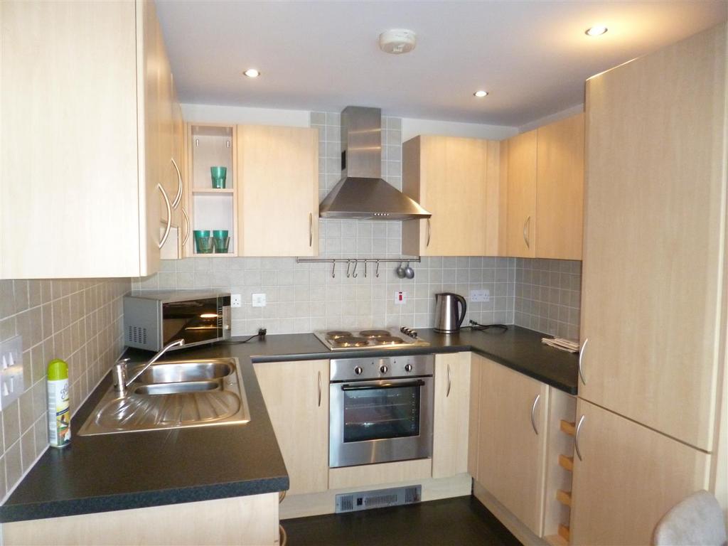 130 Altamar Kitchen.JPG