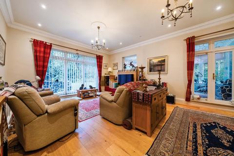 4 bedroom link detached house for sale, Kemnal Road, Chislehurst