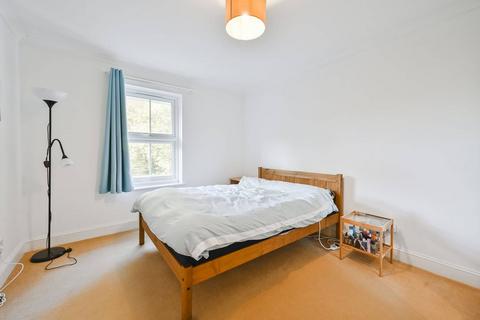 1 bedroom flat for sale, London E3