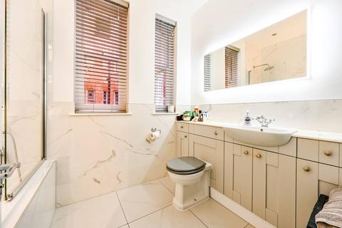 3 bedroom flat for sale, Grantully Road, Maida Vale, London, W9