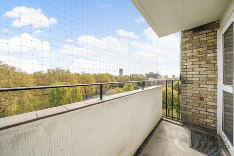 2 bedroom flat for sale, Arica House, Bermondsey, SE16