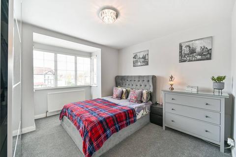 1 Killester Gardens, Worcester Park, KT4 8UA