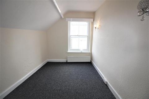 3 bedroom maisonette to rent, Wilder Road, Ilfracombe EX34