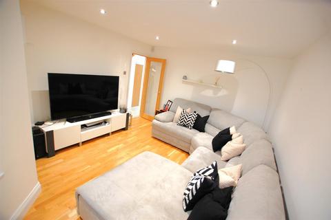 3 bedroom end of terrace house for sale, Broadwater Crescent, Welwyn Garden City