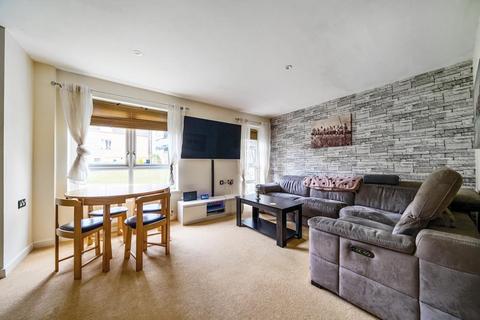 2 bedroom flat for sale, Newbury,  Berkshire,  RG14