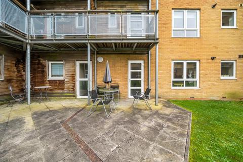 2 bedroom flat for sale, Newbury,  Berkshire,  RG14